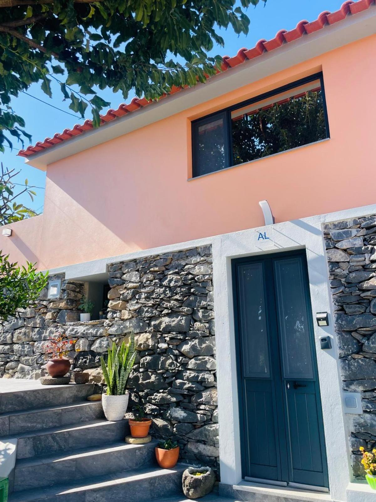 Cozy House Hotel ฟุงชาล ภายนอก รูปภาพ