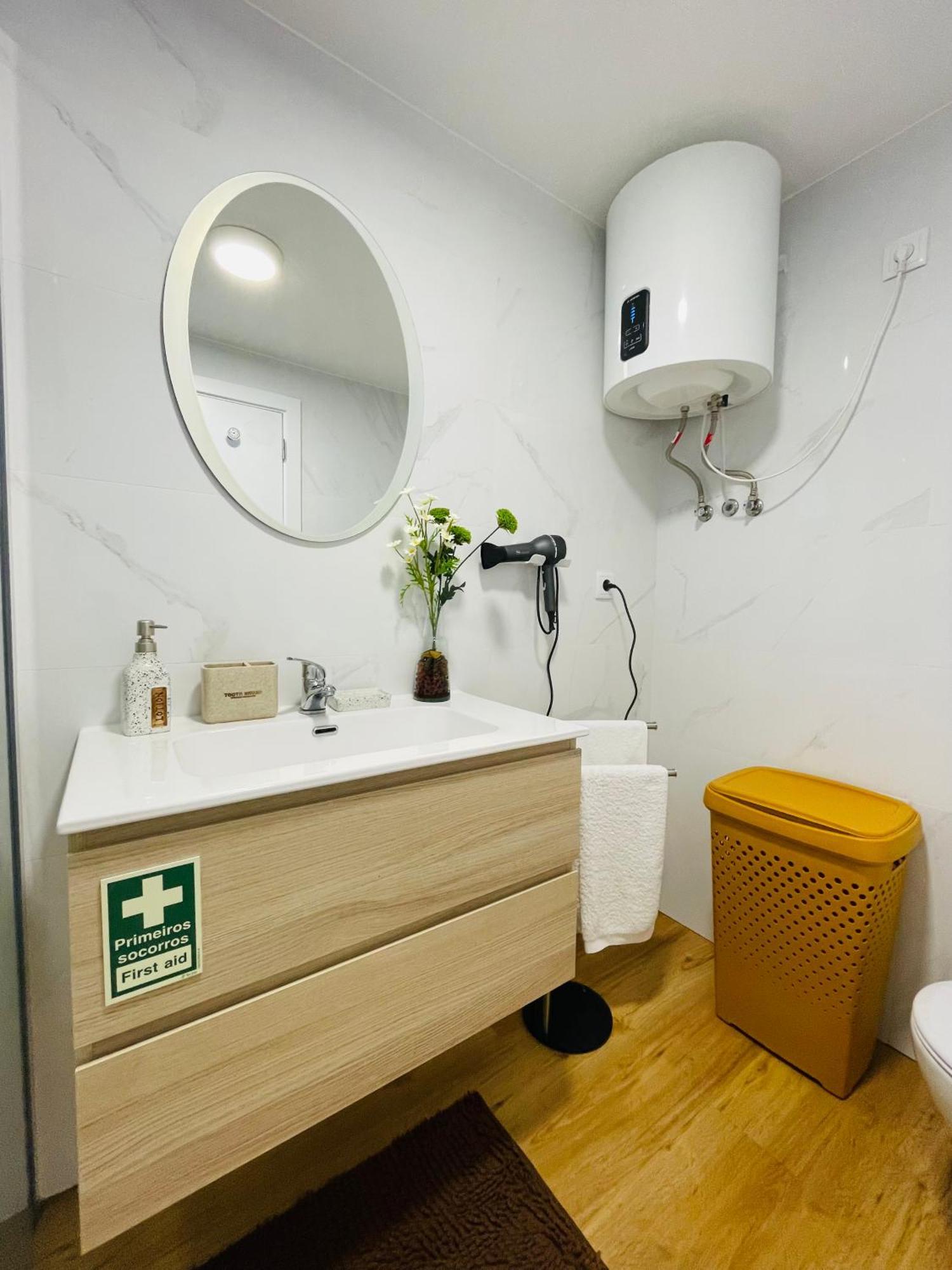 Cozy House Hotel ฟุงชาล ภายนอก รูปภาพ